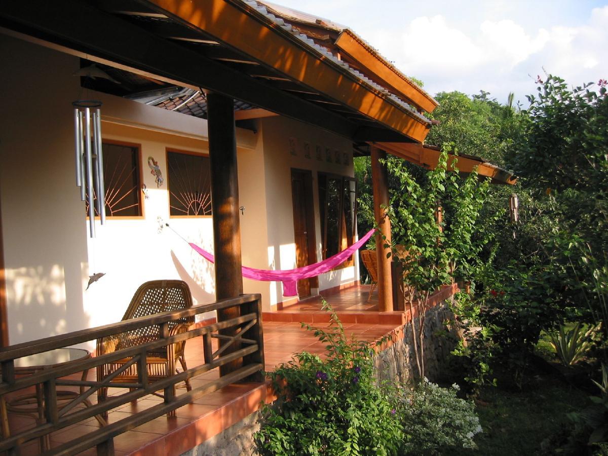 Sananda Bungalow Lovina Zimmer foto