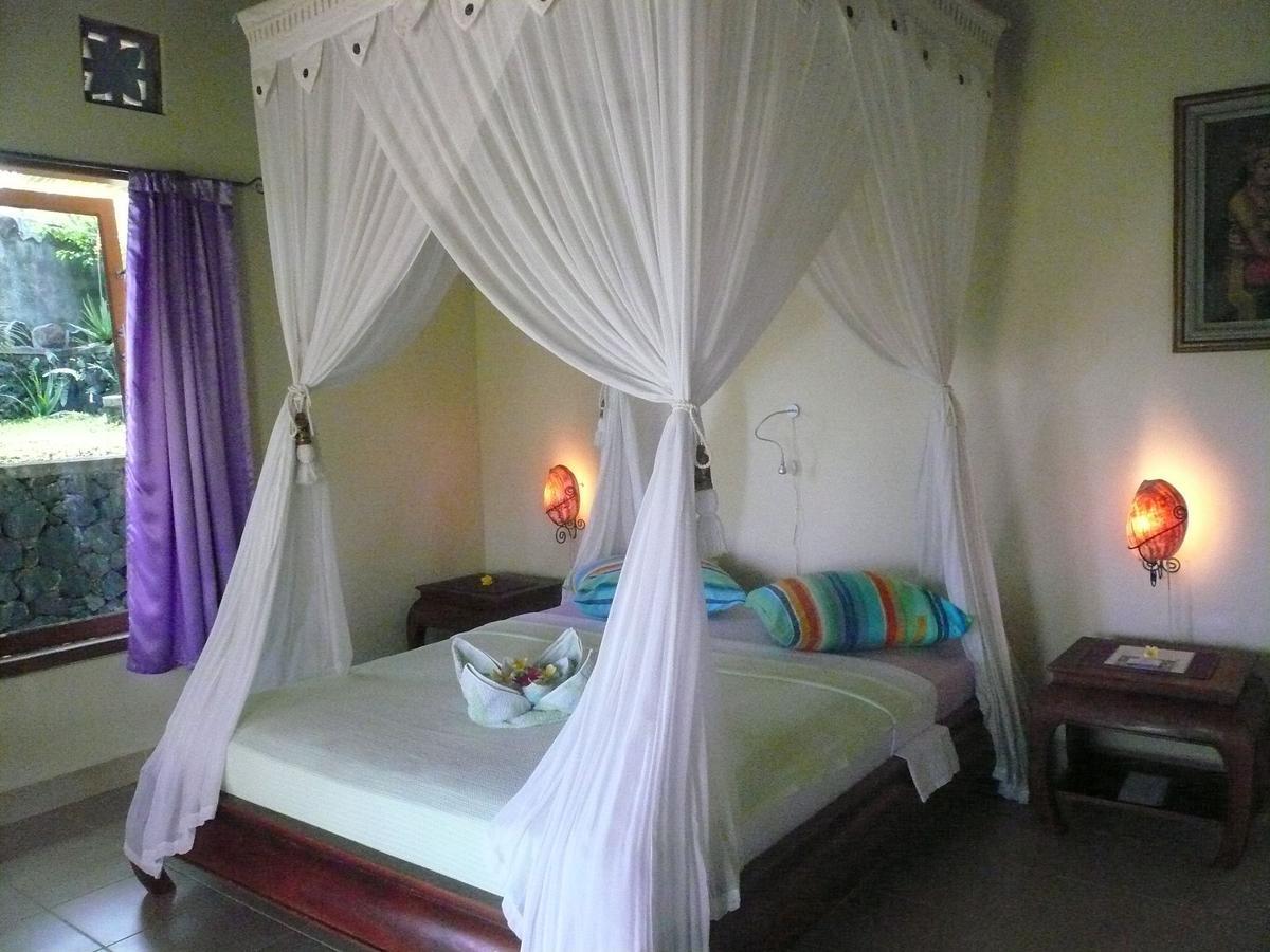 Sananda Bungalow Lovina Zimmer foto