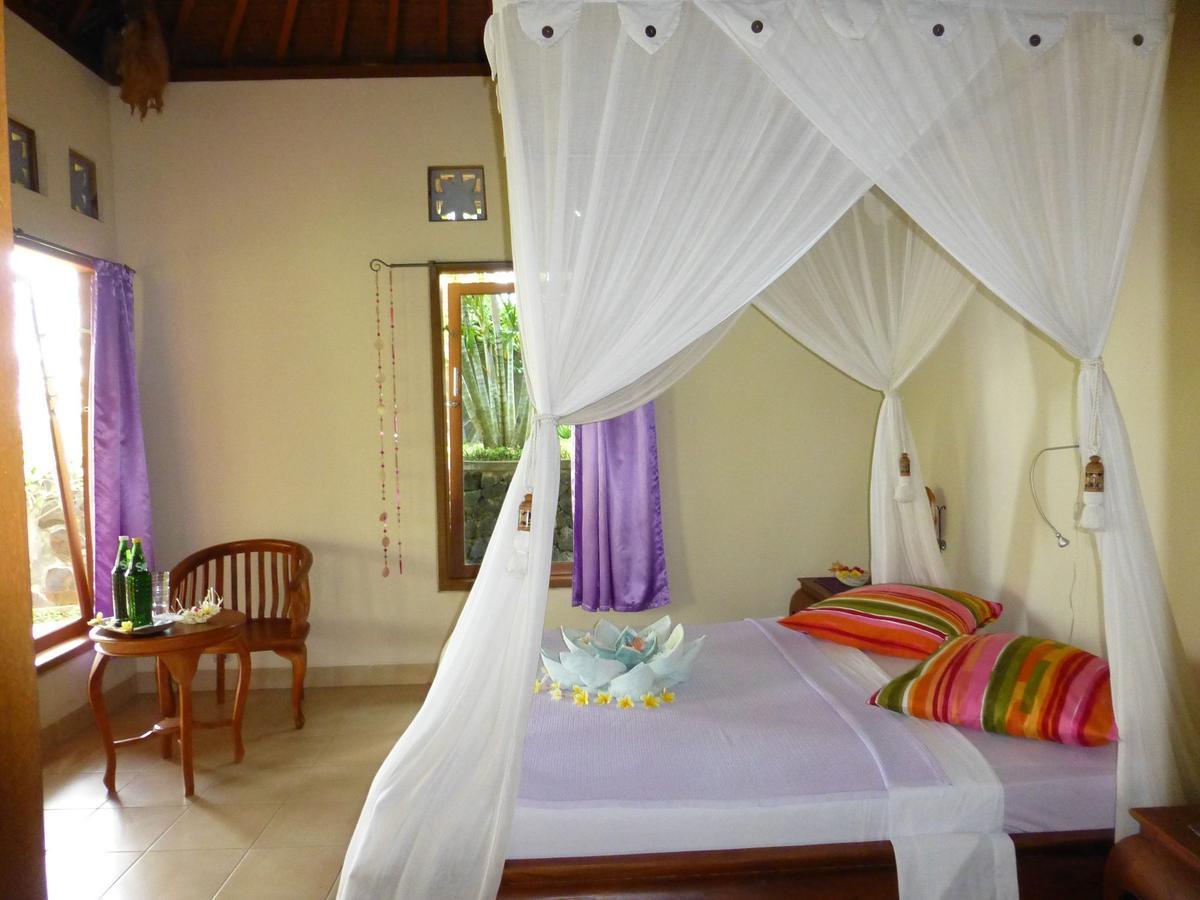 Sananda Bungalow Lovina Zimmer foto